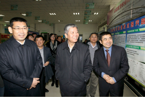 我院院長隨科技部專家組調研哈密高新區(qū)“以升促建”工作