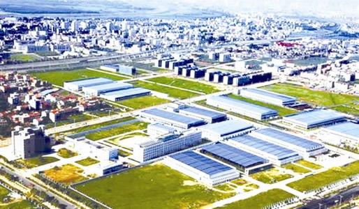 2016年，襄陽高新區(qū)營收突破3000億大關