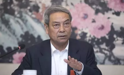 陳錫文：中國(guó)農(nóng)村還有5.7億人，判斷鄉(xiāng)村情況要靠科學(xué)統(tǒng)計(jì)而不是返鄉(xiāng)故事！